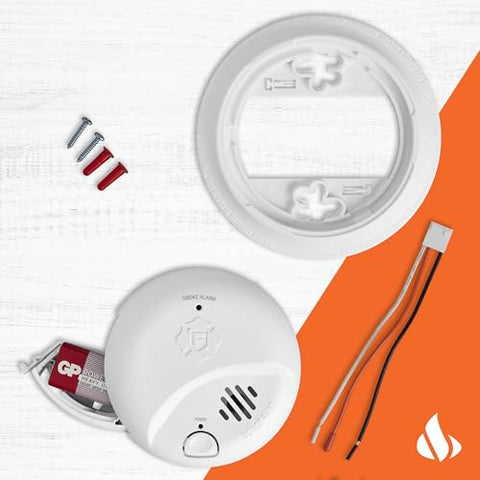 First Alert SMI100-AC quick connect plug-in for easy installation.