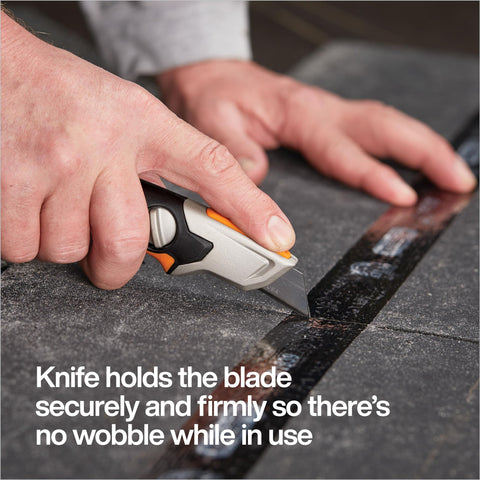 Fiskars Pro Fixed Knife five-blade storage keeps spares handy