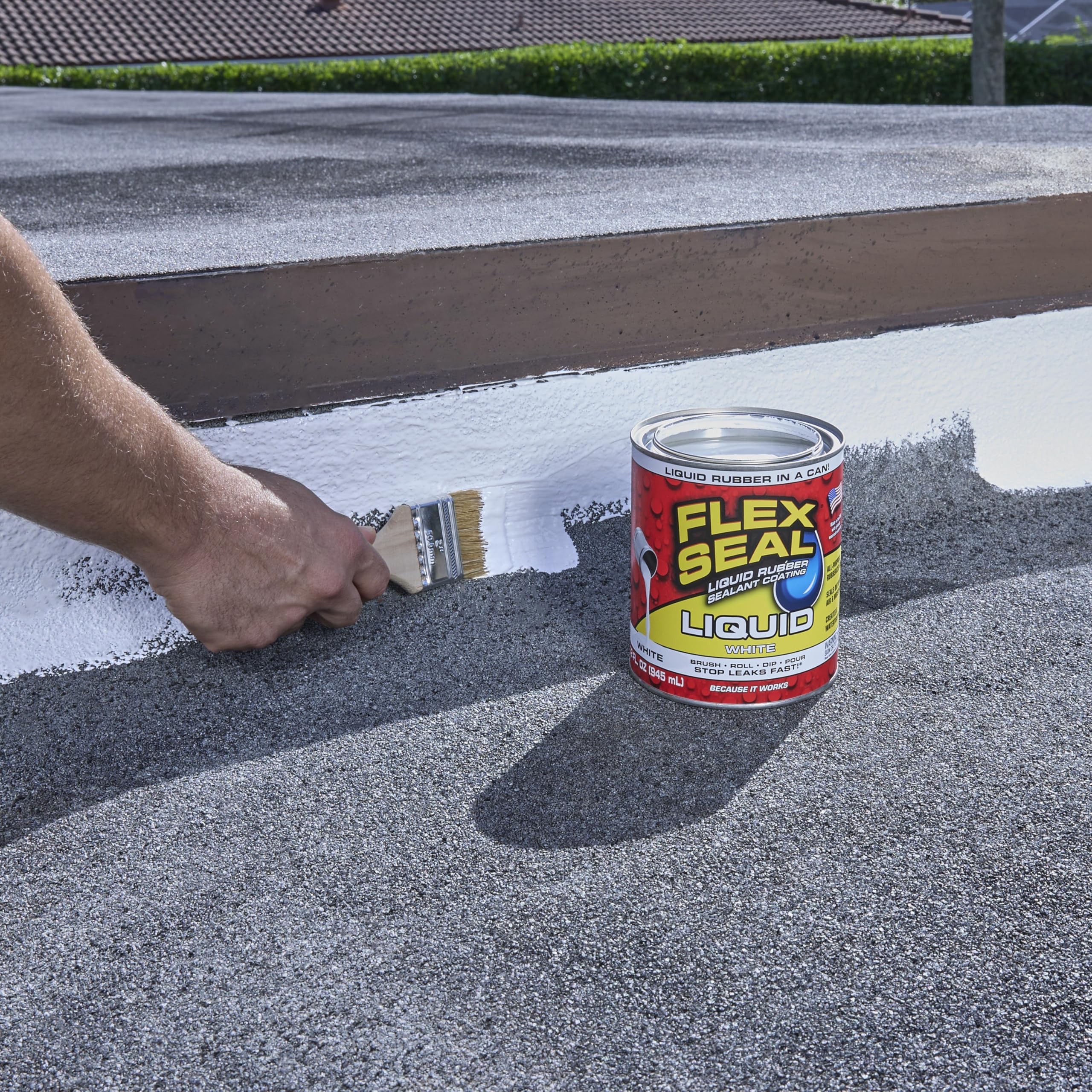 Flex Seal Liquid seals a wet surface with a rubberized layer.