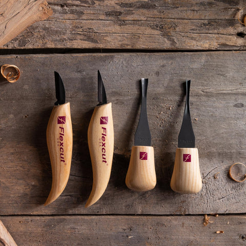 Flexcut 1095 high-carbon steel blades for smooth, responsive carving