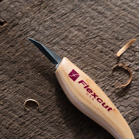 FLEXCUT KN13 lightweight design for nimble, delicate carving tasks.