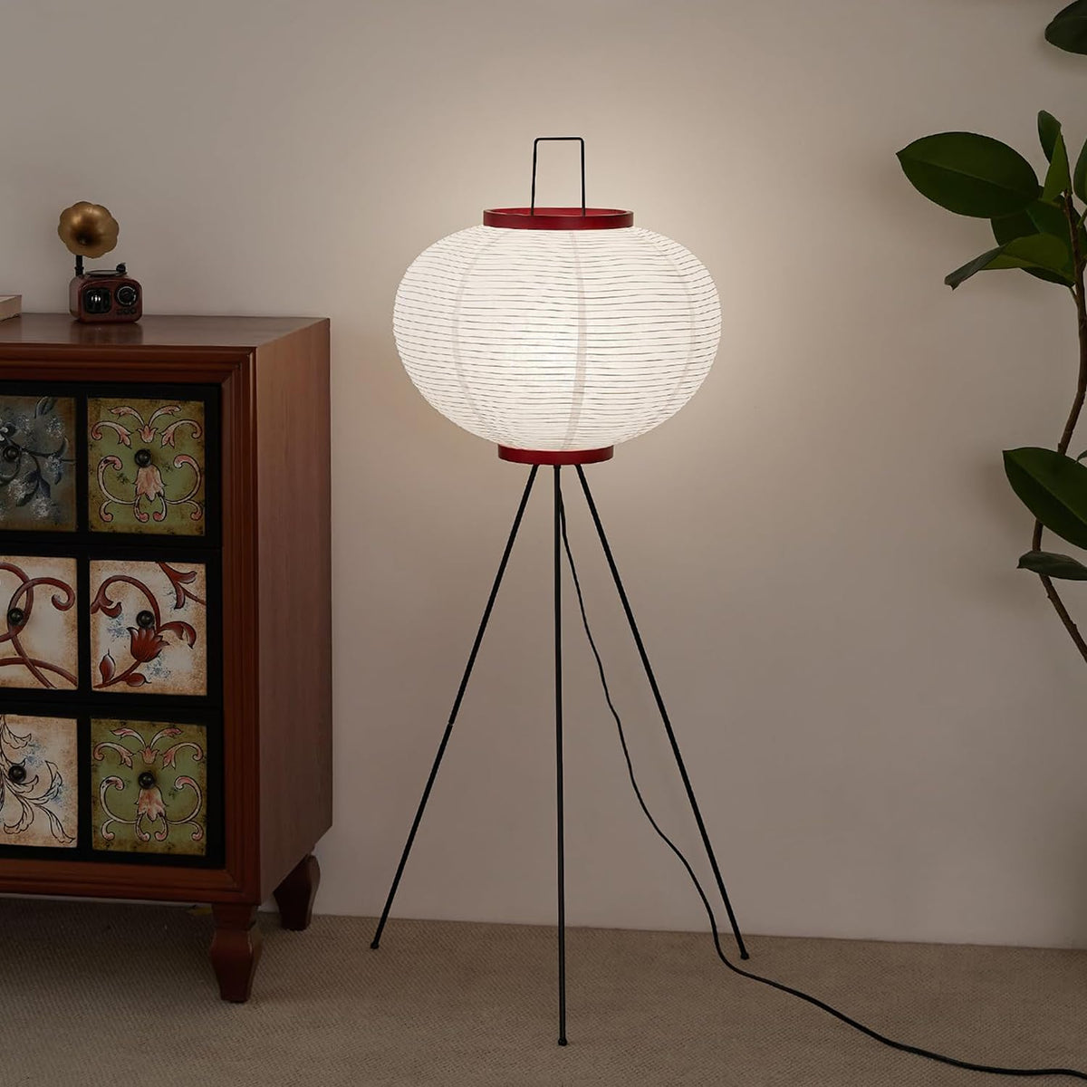 FLIOPIO Akari floor lamp with rice paper shade for warm ambient lighting