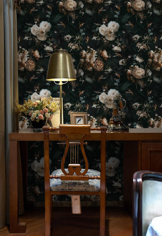 Floralplus dark green base creates a warm backdrop for art.