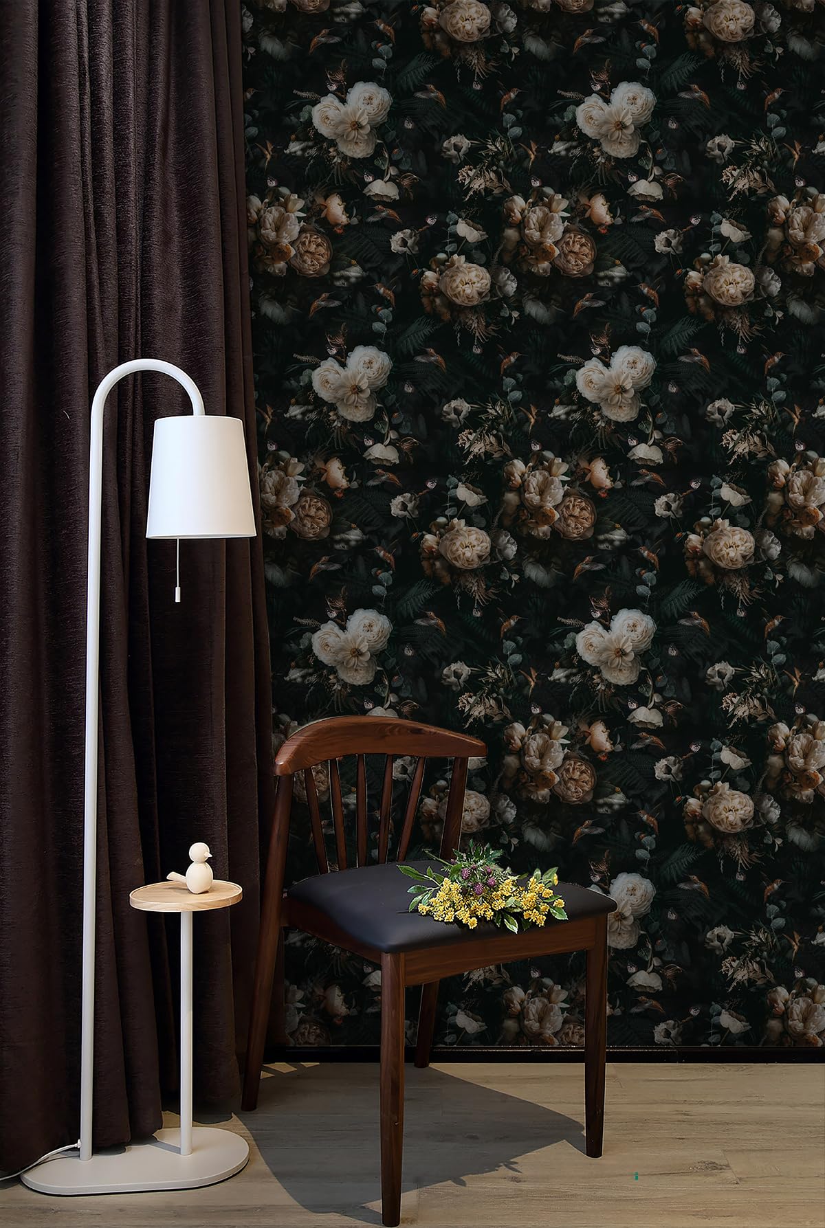 Floralplus renter-friendly pattern suits quick, stylish updates.