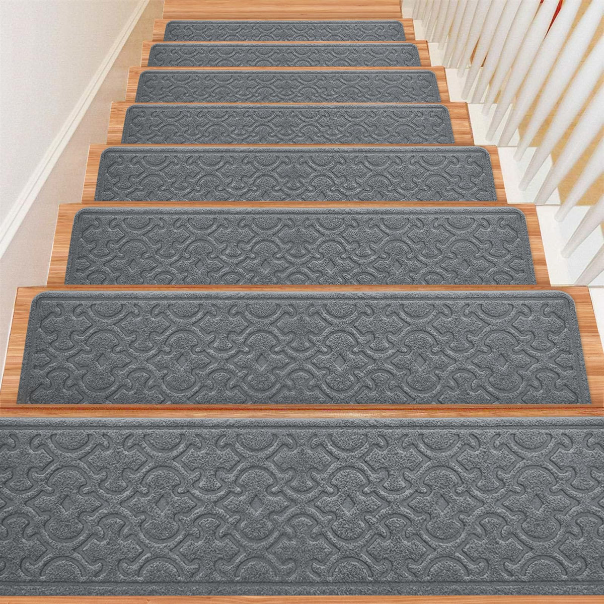 FlowaFoli 15pcs stair treads closeup showing a durable surface for indoor stairs