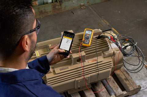 Fluke 1587 FC temperature compensation app ensures accurate baselines.