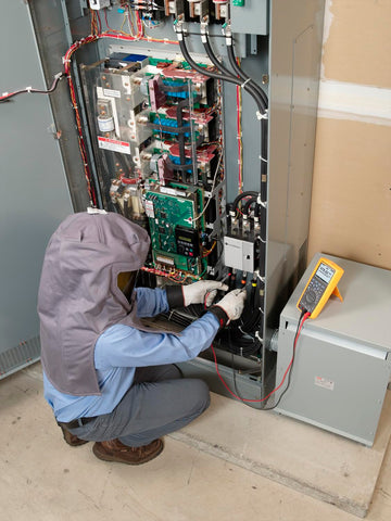 Fluke 289 low impedance testing avoids ghost voltage readings.