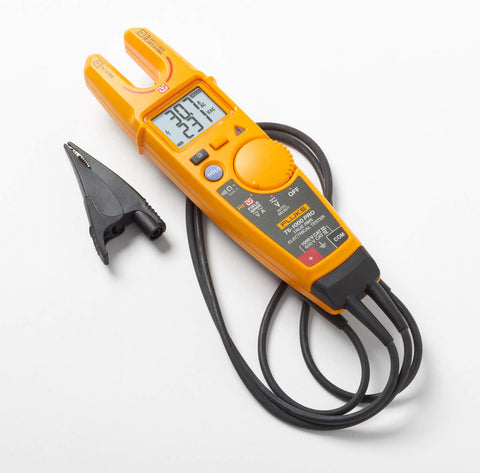 Fluke T6-1000 PRO display shows simultaneous voltage and current readings