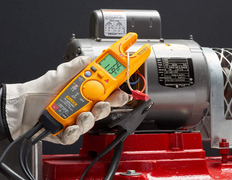 Fluke T6-1000 PRO jaw opening accommodates up to AWG 4/0 wires