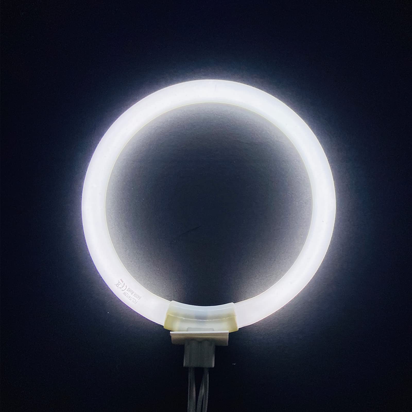 Flyercatch two-pack bulbs offer convenient replacement for quick changes.