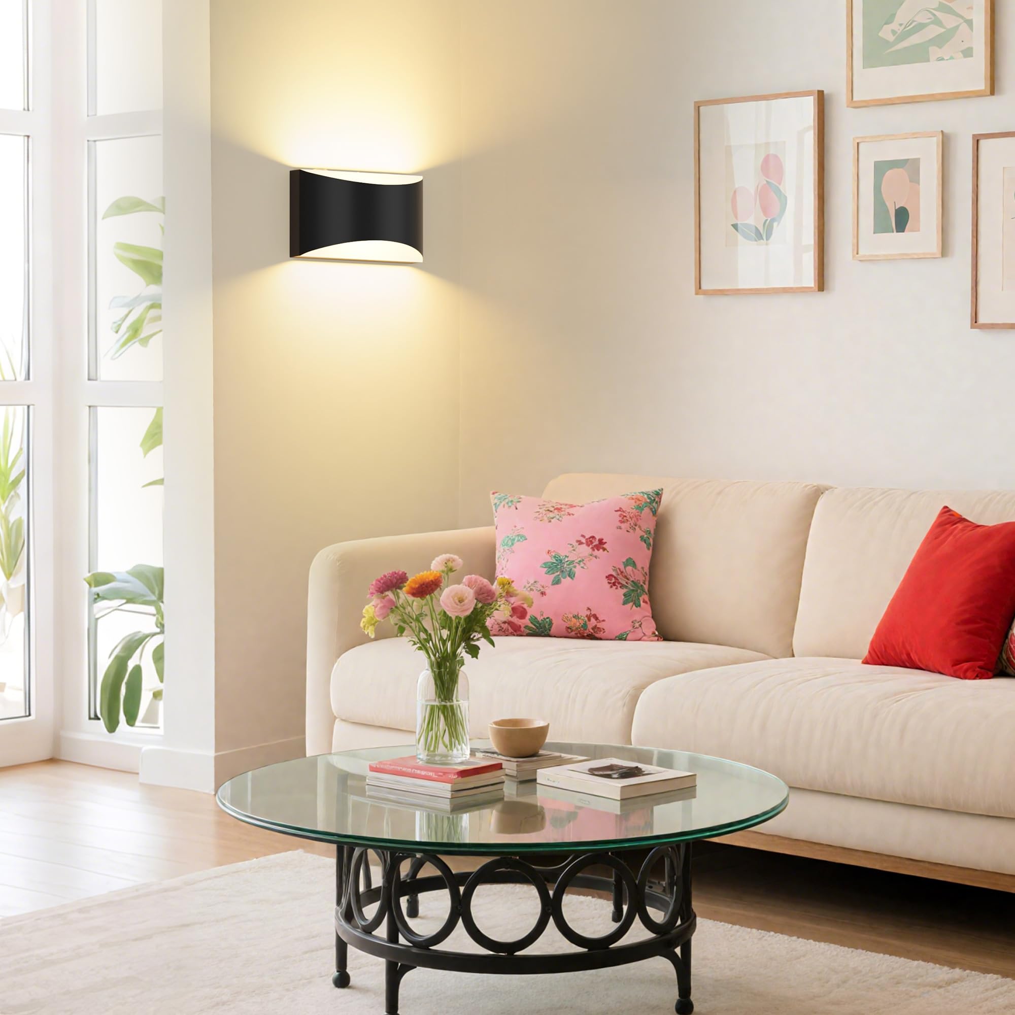 FOLKSMATE detachable design enabling portable lighting on walls or shelves