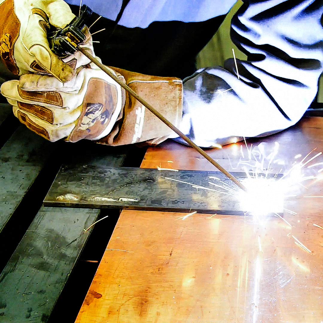 Forney E6013 rod delivers steady arc for AC or DC welding