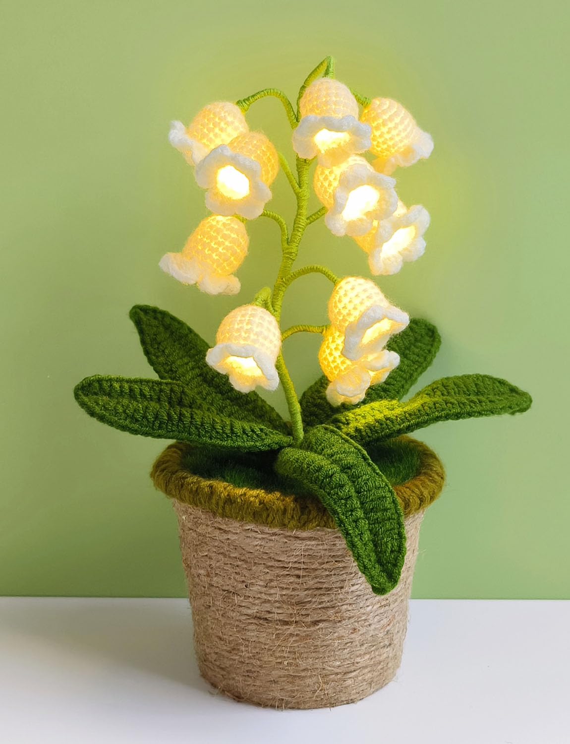 Forvermand Lily of the Valley Lamp with 10 night lights adds cozy ambiance.
