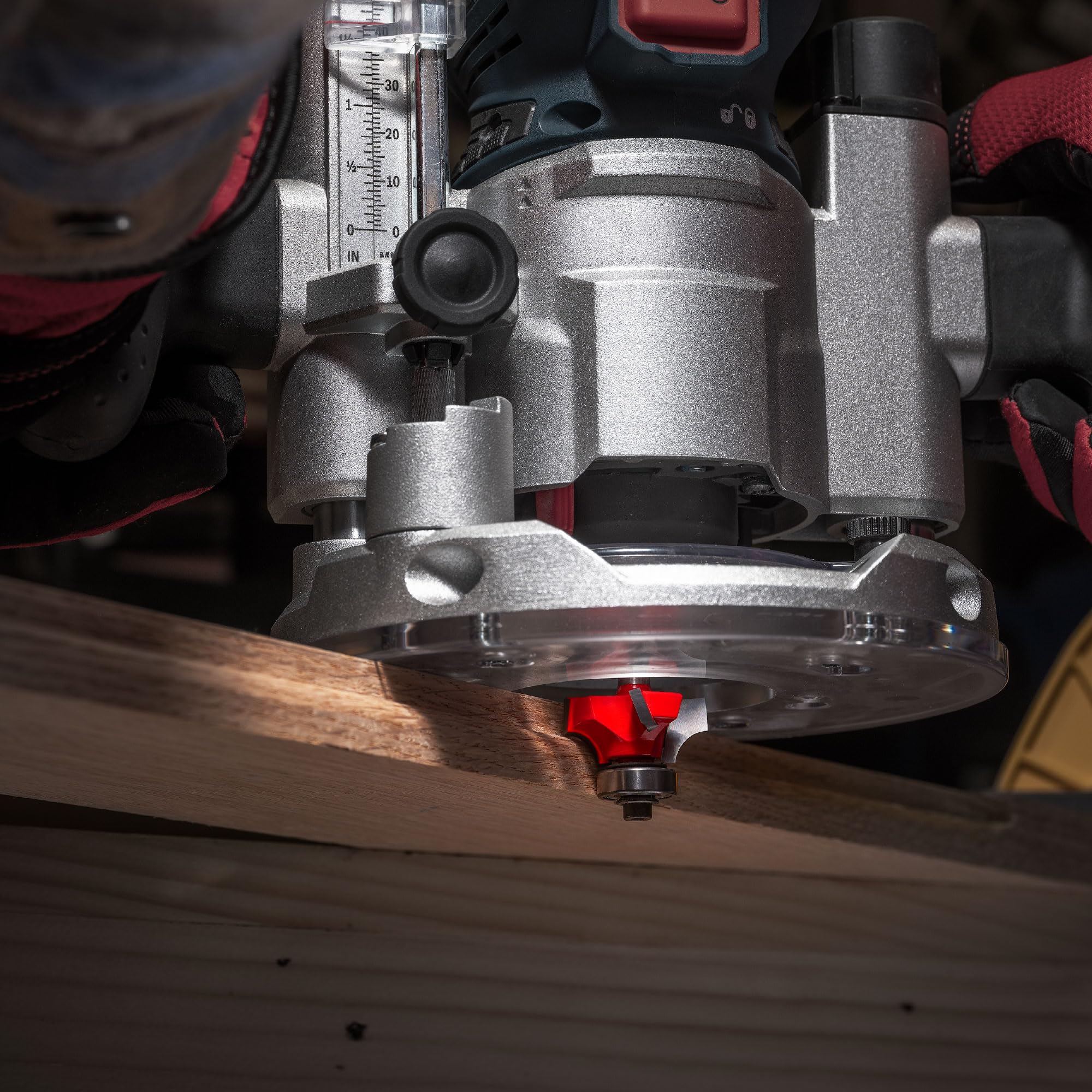 Freud compatible with CNC, handheld, and table routers for flexibility.