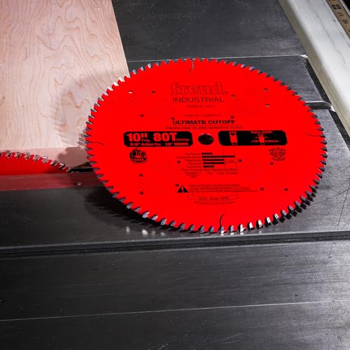 Close-up of TiCo carbide teeth for extended blade life in demanding cuts.