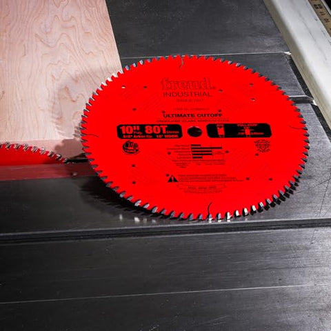 Close-up of TiCo carbide teeth for extended blade life in demanding cuts.
