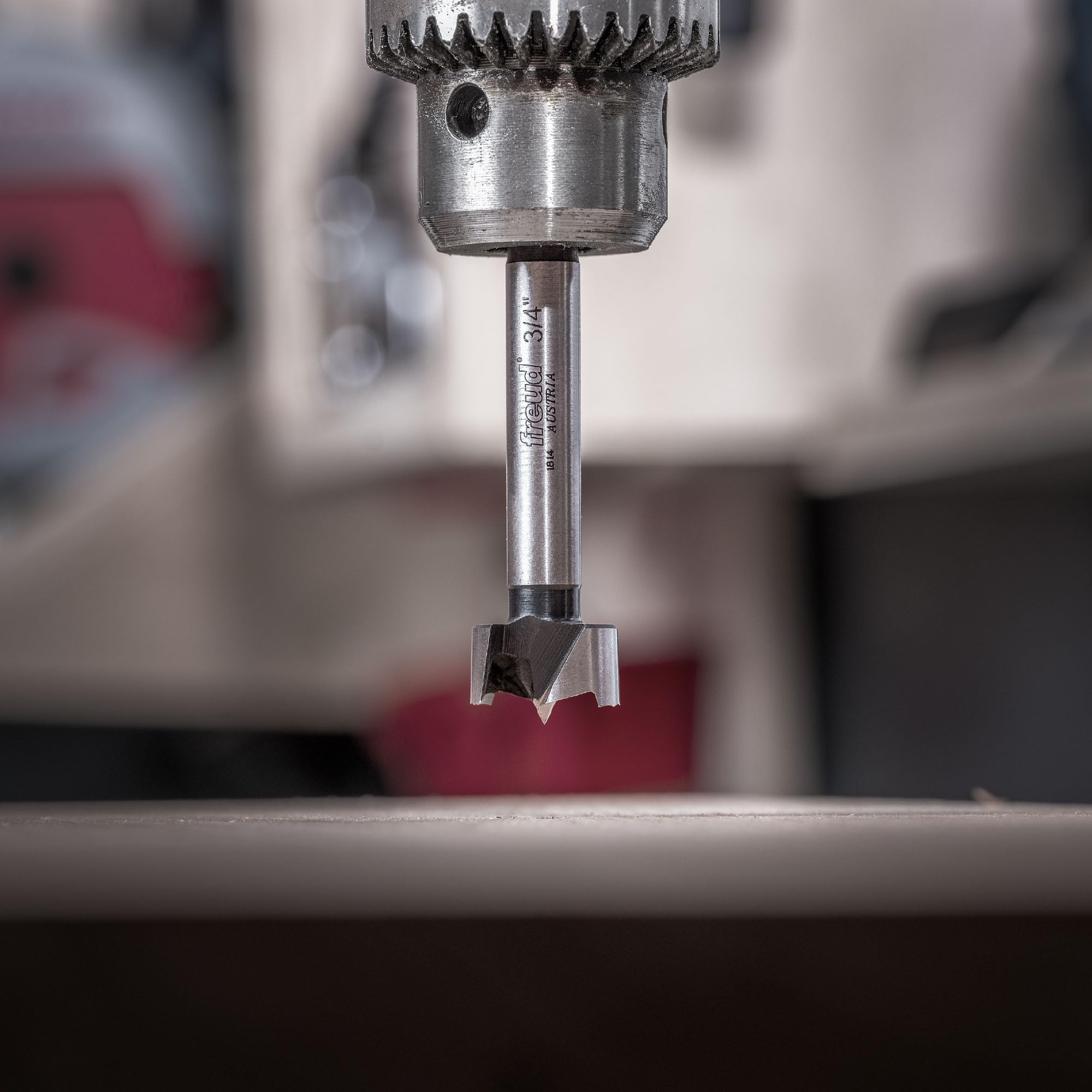Freud PB-010 forstner bit length 3-1/2 inches reduces wobble.