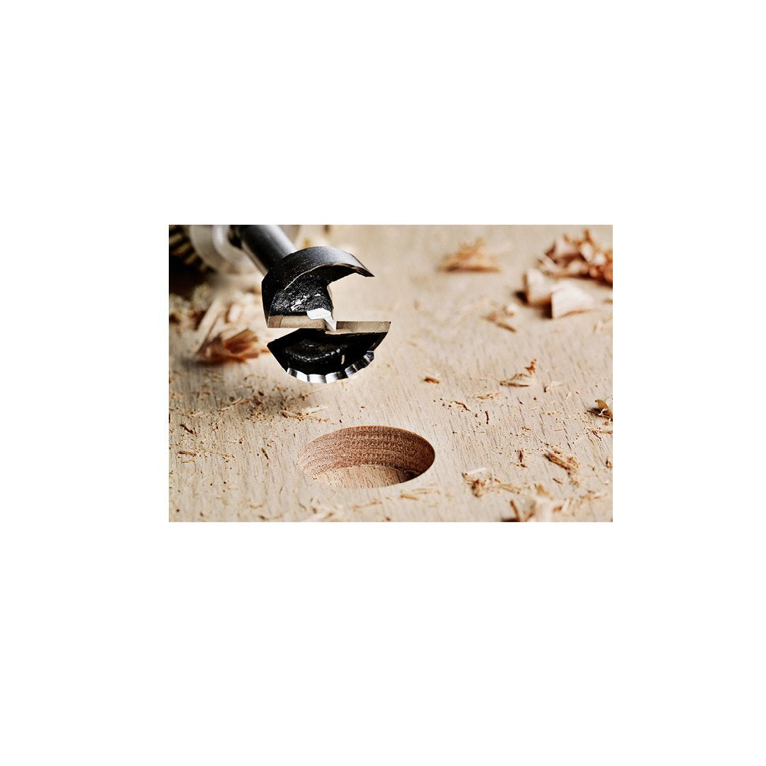Freud PB-107B efficient chip removal supports clean work on various woods.