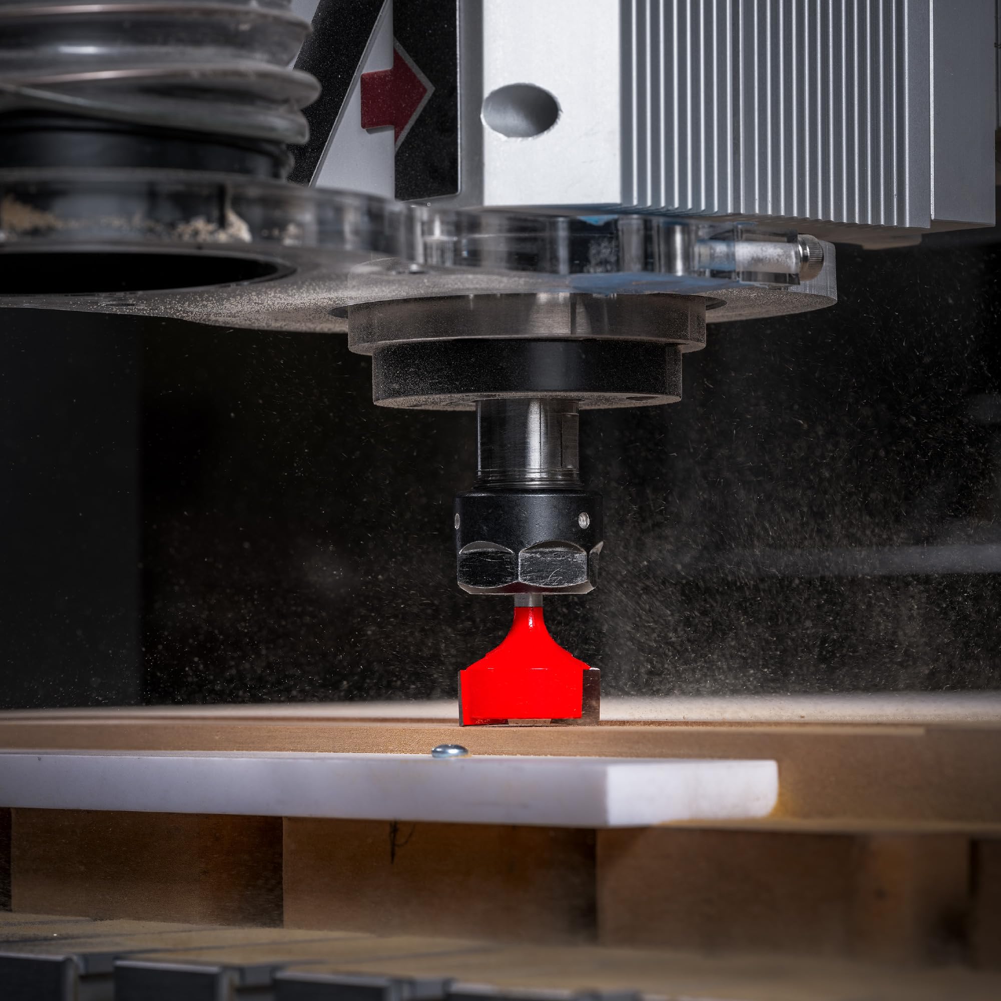 Freud Spoilboard Surfacing & Mortising Bit table-router-view demonstrates sturdy, reliable performance on table-mounted routers.