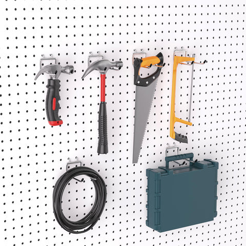 Workshop scene with FRIMOONY hooks organizing tools