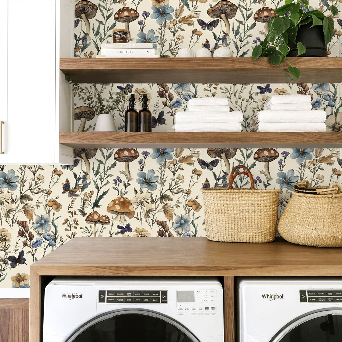 Froluya forest-mushroom pattern wallpaper with detailed illustration for cozy spaces.