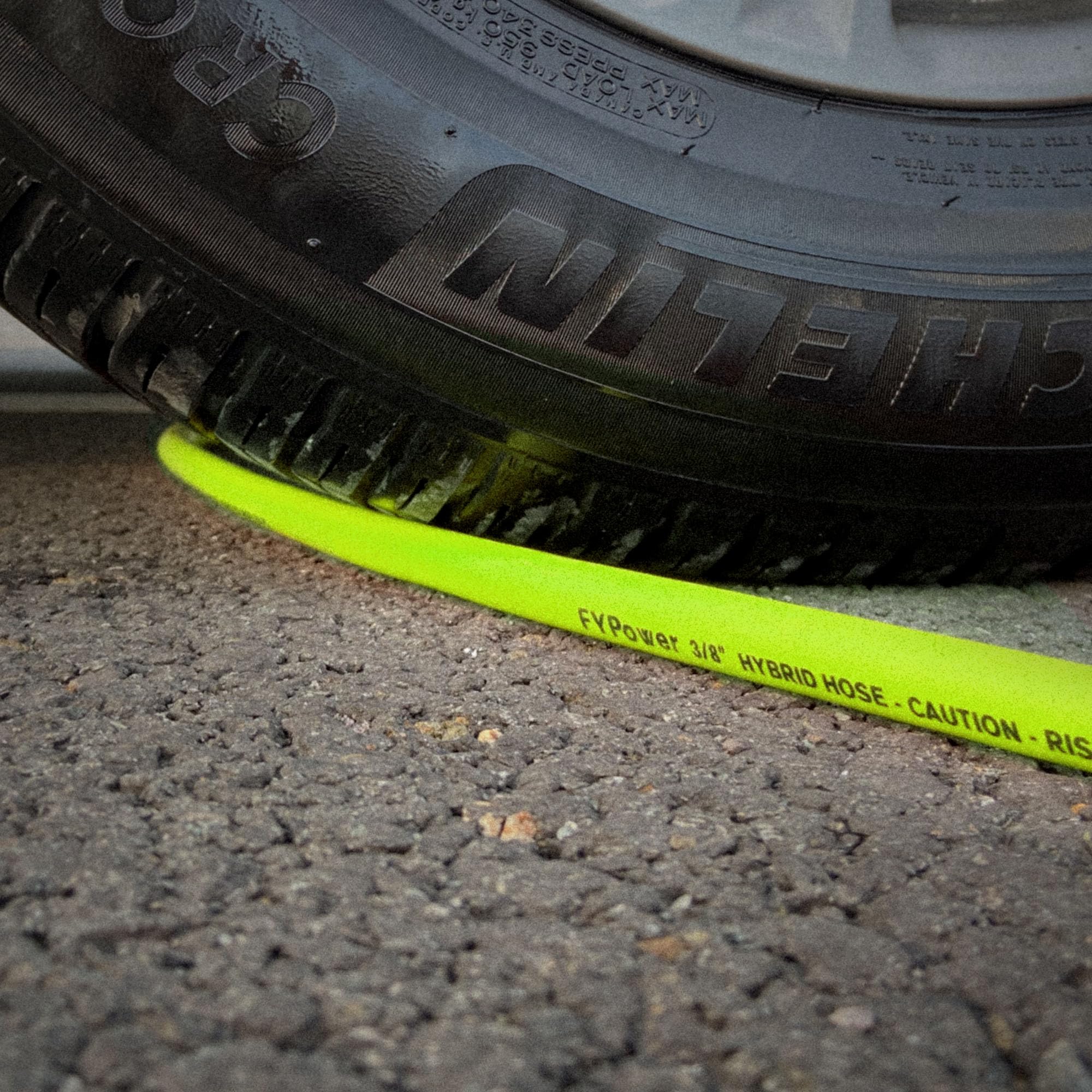 FYPower durable air hose suited for workshop and automotive tasks.