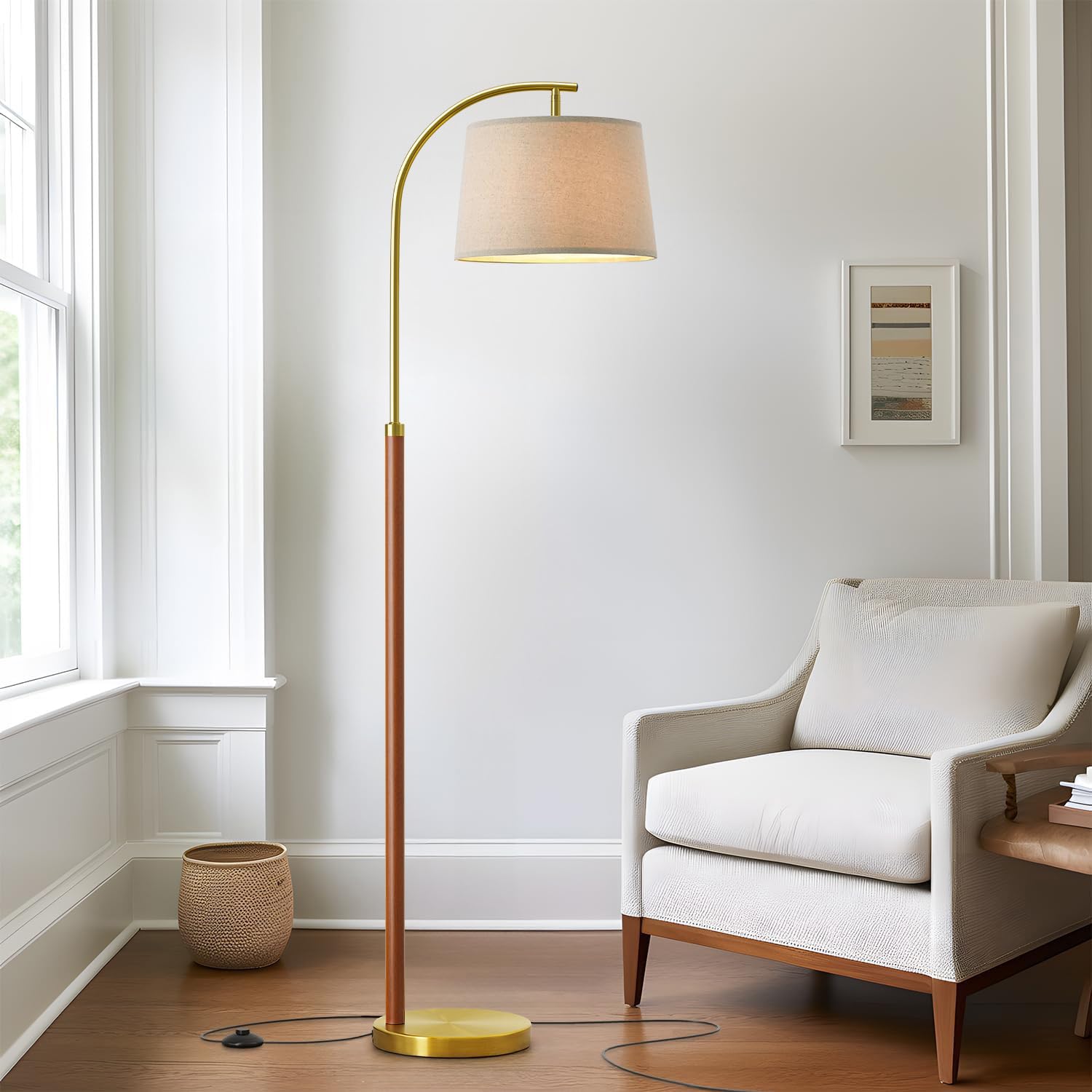 G-SAFAVA arc floor lamp base showing sturdy support for busy homes