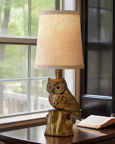 G-SAFAVA linen shade offers soft, warm illumination.
