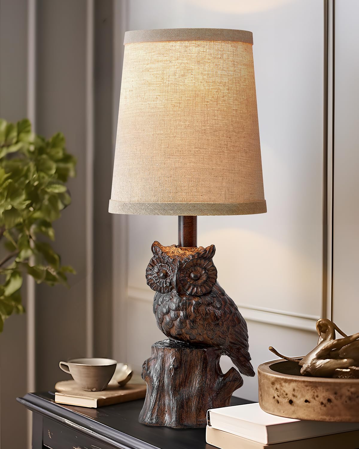 G-SAFAVA linen shade lamp emitting soft light for reading