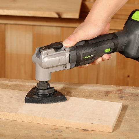 GALAX PRO scraper blade attached for efficient paint and residue removal.