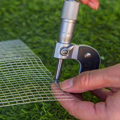 Garden Tailor easy-cut welded mesh for simple installation.