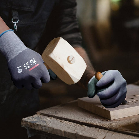 Gasoline safety gloves CE and OEKO-TEX certified for trusted safety standards