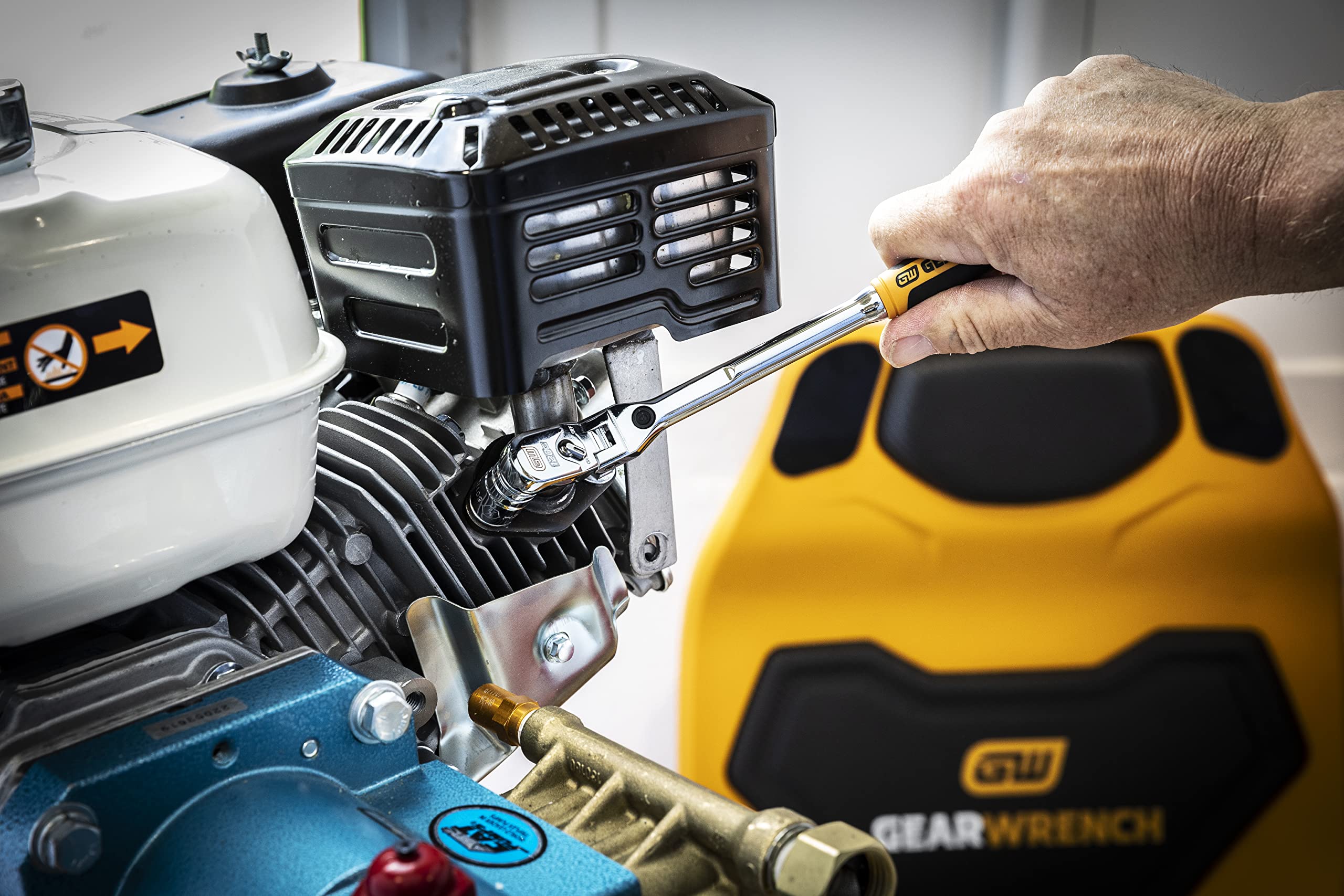 GearWrench 81055 compact head design improves reach in cramped fasteners.