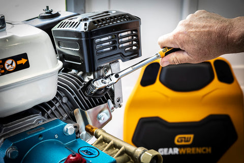 GearWrench 81055 compact head design improves reach in cramped fasteners.