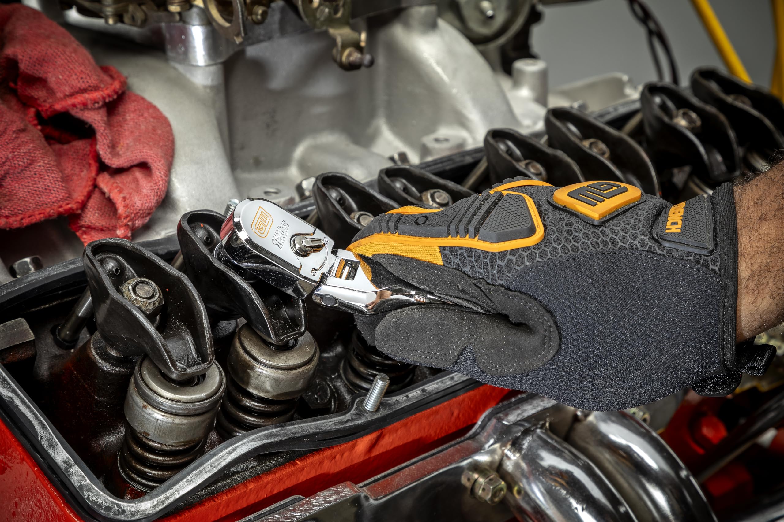 GEARWRENCH 81212XP enclosed head resists dirt for longer reliability.