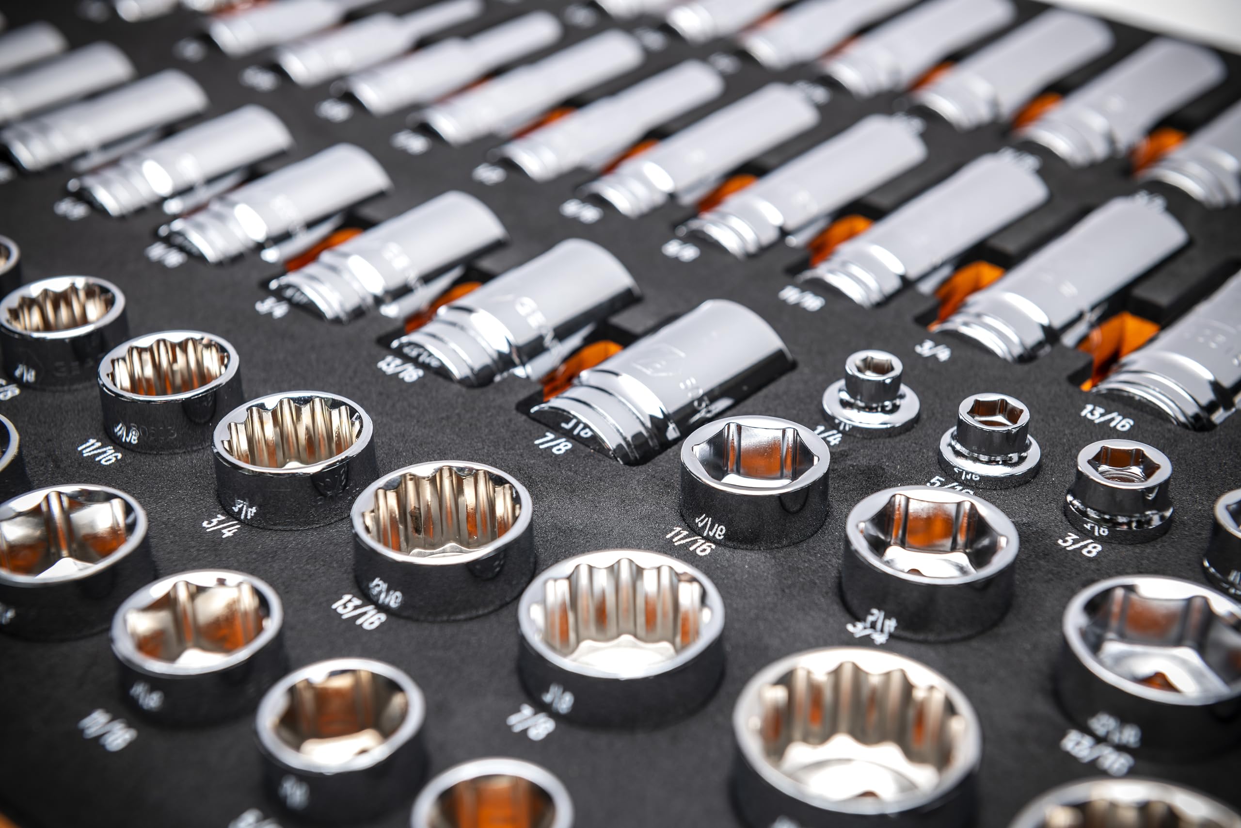 GEARWRENCH chamfered opening quickly guides fasteners into sockets.
