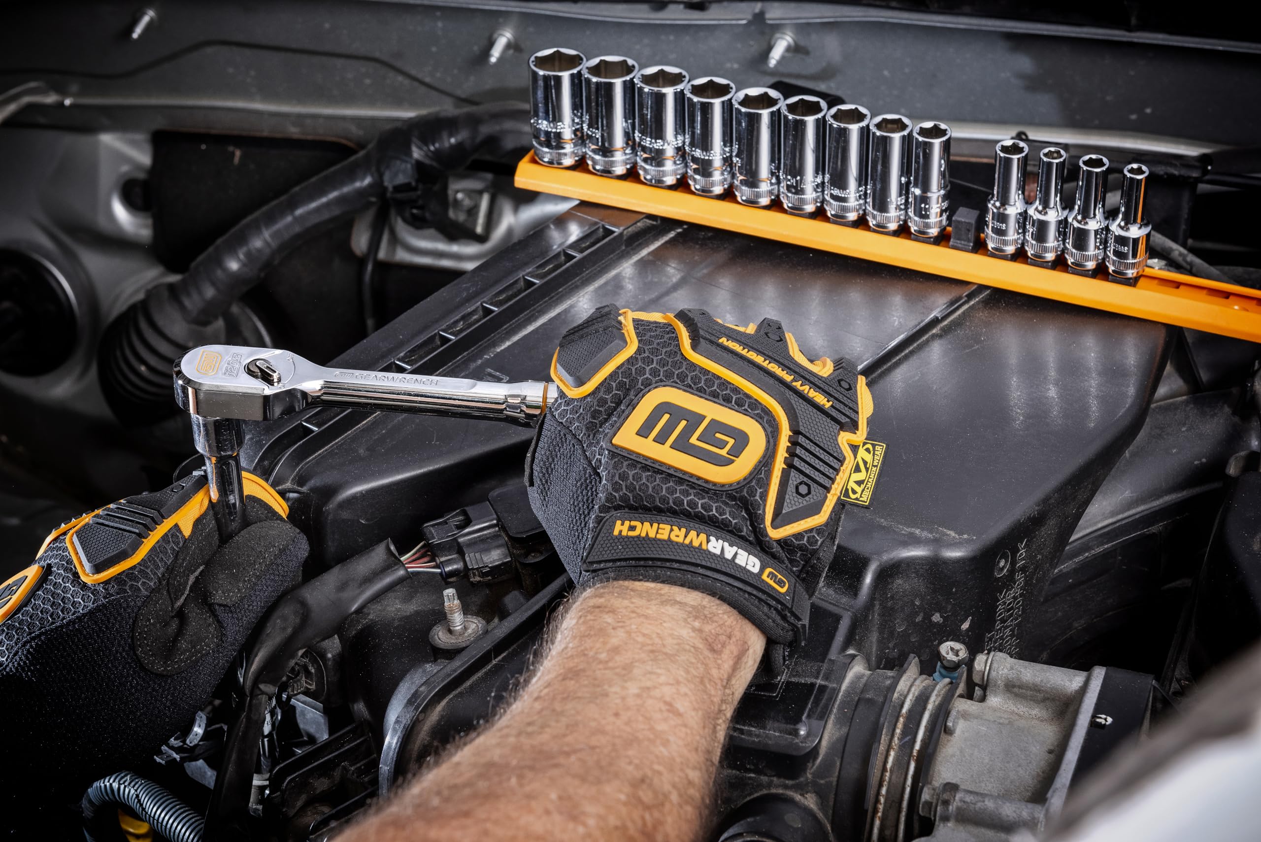 GearWrench 81211XP enclosed head resists dirt infiltration in confined spaces.