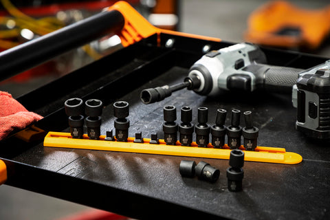 GEARWRENCH high visibility laser-etched markings improve readability on the job.