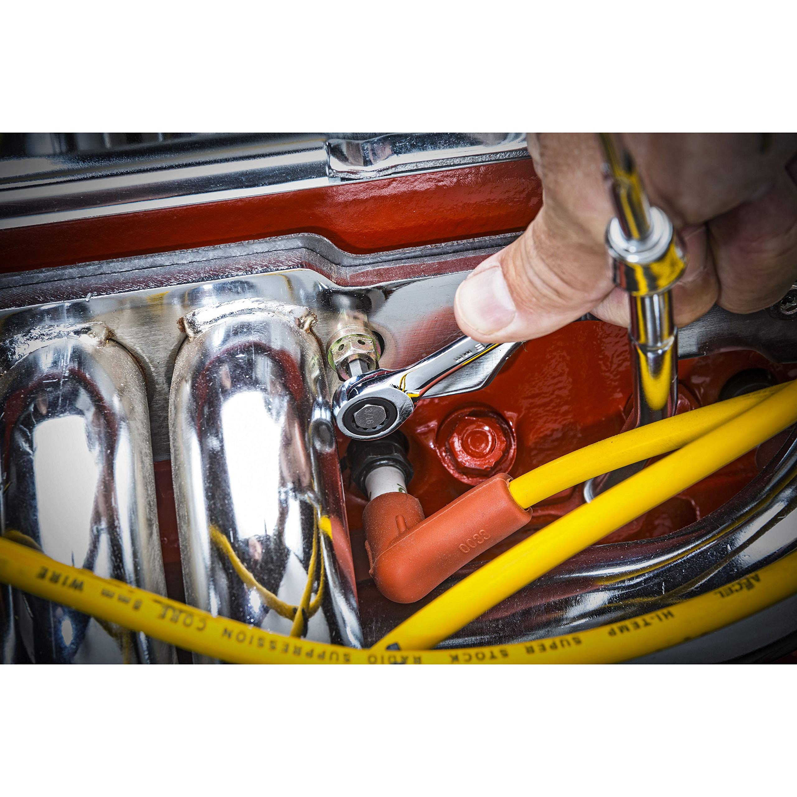 GearWrench off-corner loading grip reduces fastener rounding during use.