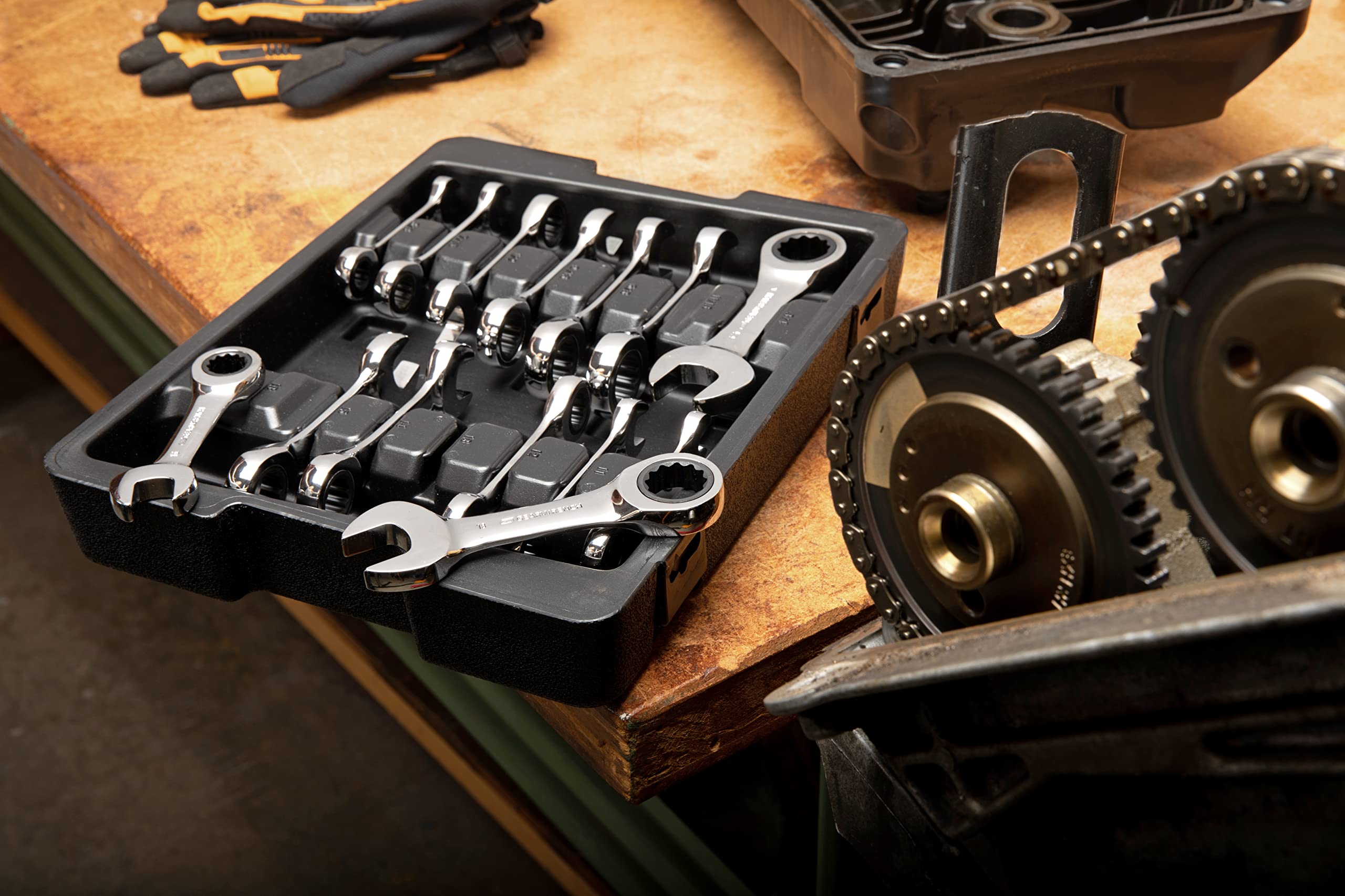 GearWrench sleek head design fits into restricted spaces for smoother operation.