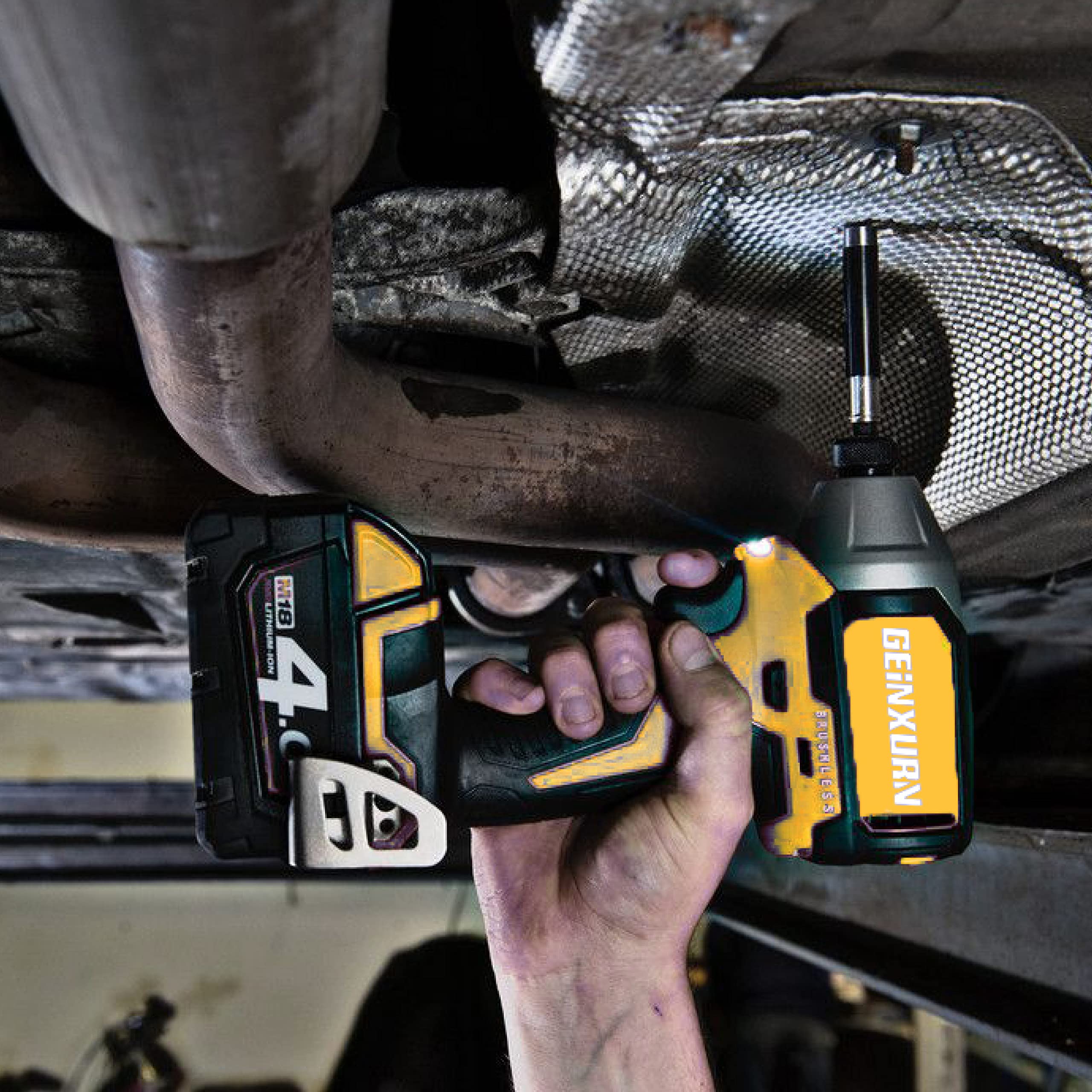 GEINXURN magnetic star tips attract screws for faster setup.