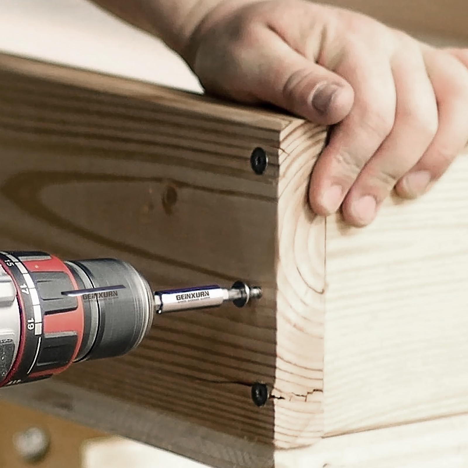 GEINXURN quarter-inch hex shank fits a wide range of drivers.