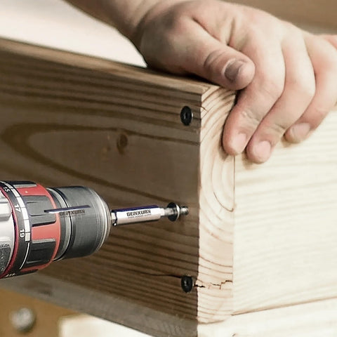 GEINXURN quarter-inch hex shank fits a wide range of drivers.