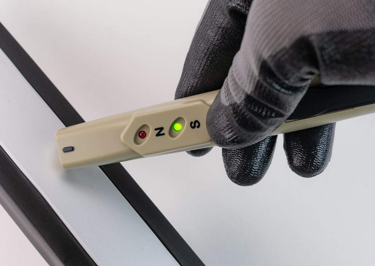 General Tools AMY6 magnetic tester LED indicators reveal pole position clearly