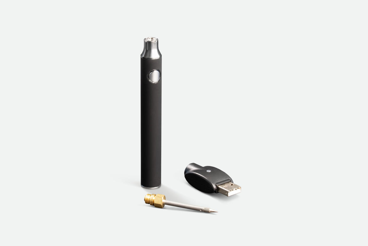 Generic Universal 1100mAh battery powers portable soldering sessions.