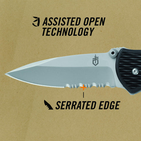 Gerber FAST Draw knife in compact form fits snugly for everyday carry.