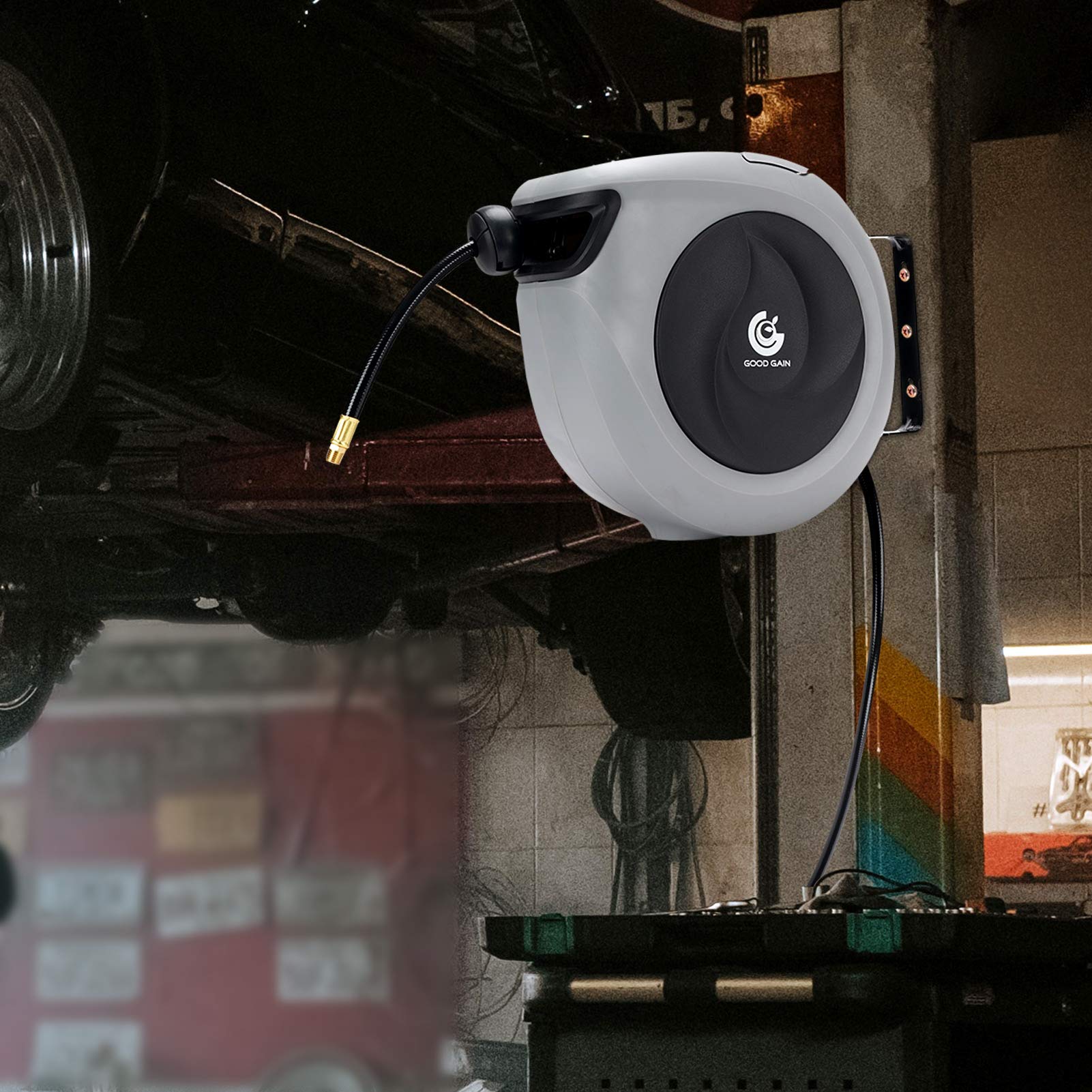 G GOOD GAIN reel enclosed mechanism keeps hoses protected and workplace neat.
