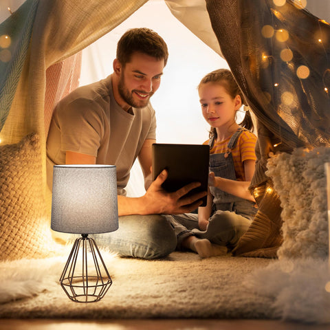 GGOYING lamp supports E26 bulbs for versatile brightness and color options