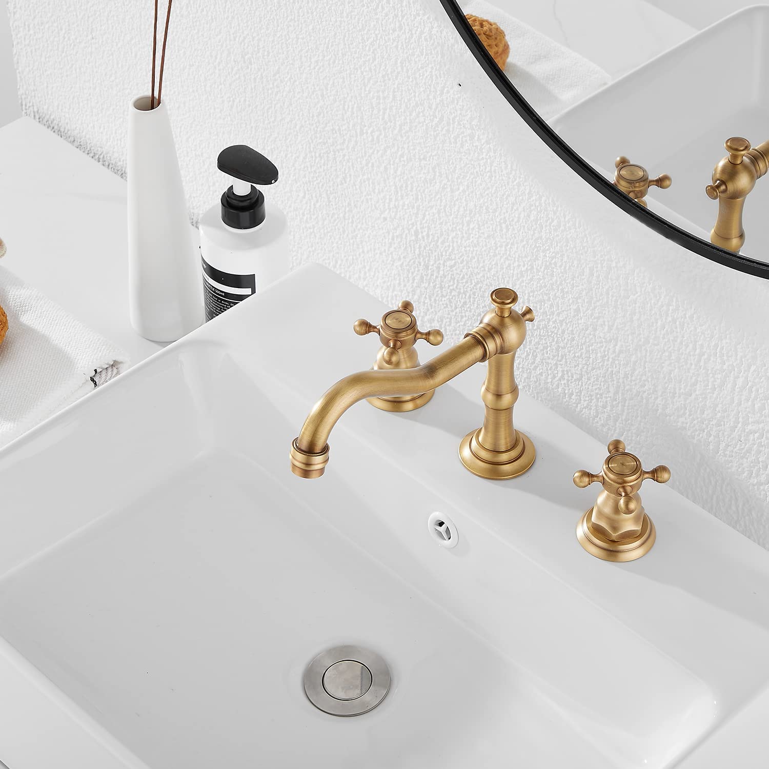 GGStudy water flow at 1.18 GPM supports efficient daily use.