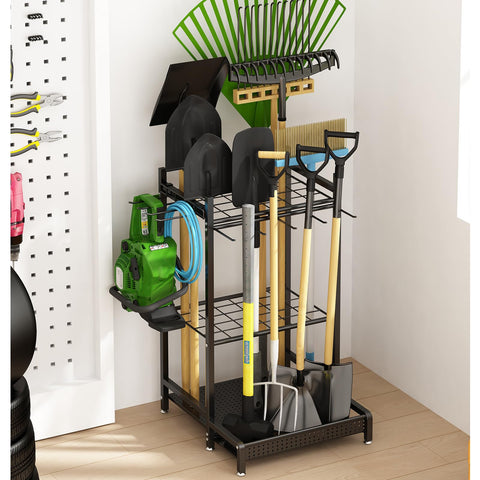 GILLAS easy-assembly tool rack installed in a garage